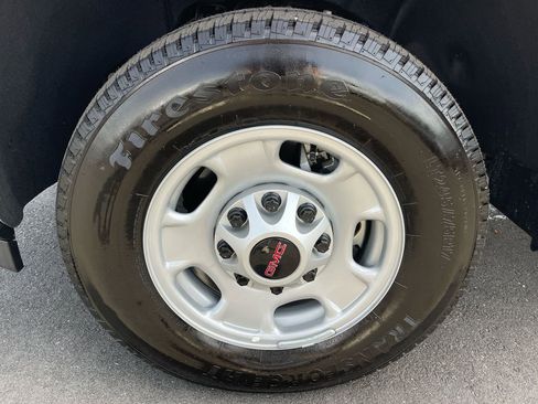 Used 2024 GMC Sierra 2500 Pro w/ Convenience Package image 29