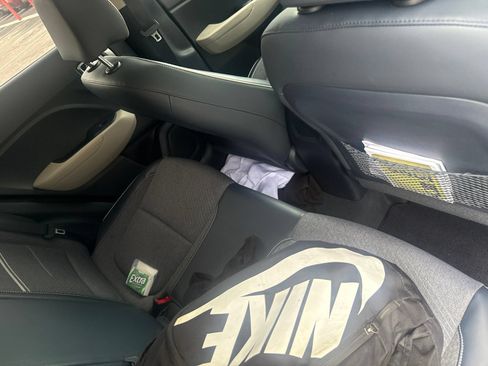 Used 2020 Hyundai Venue FWD image 23