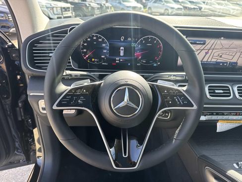 New 2026 Mercedes-Benz GLS 450 4MATIC image 16