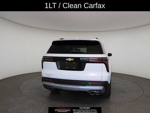 Used 2025 Chevrolet Traverse LT w/ Driver Confidence Package FWD image 16