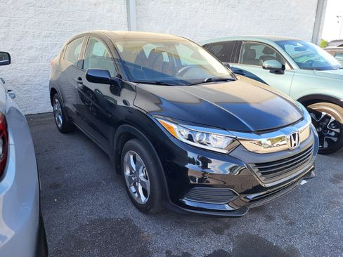 Used 2021 Honda HR-V LX image 3