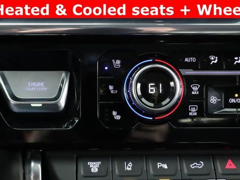 Used 2025 GMC Sierra 2500 Denali image 4