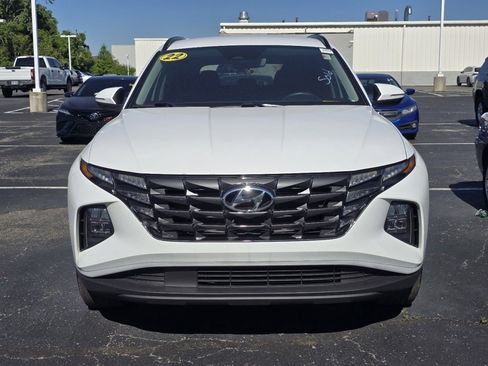 Used 2022 Hyundai Tucson SEL w/ Cargo Package FWD image 2