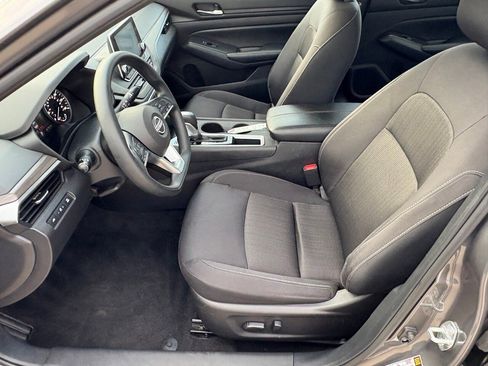 Certified 2025 Nissan Altima 2.5 SV image 29