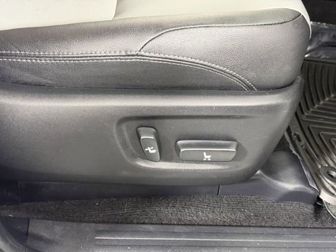 Used 2015 Toyota 4Runner SR5 Premium image 39