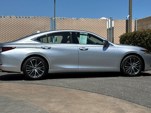 Certified 2025 Lexus ES 350 w/ Premium Package FWD image 3
