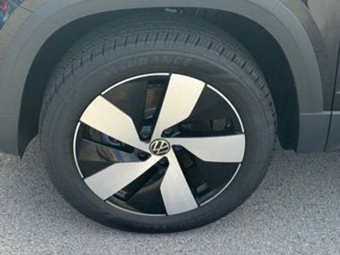 Certified 2025 Volkswagen Taos S image 4