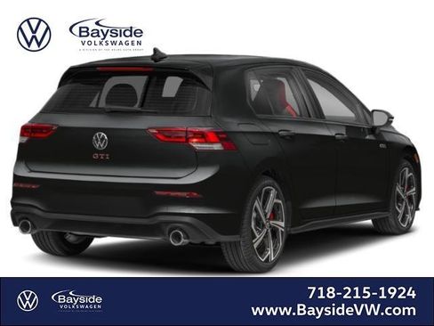 New 2026 Volkswagen GTI SE image 2