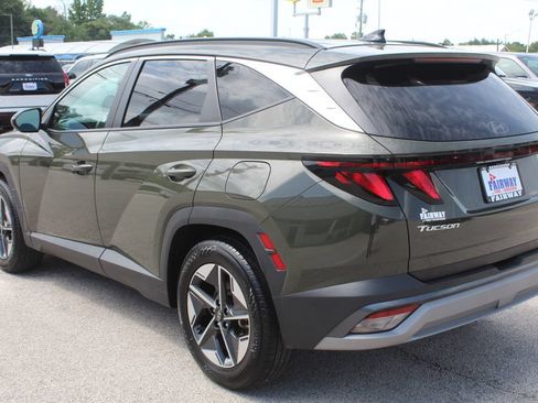 Used 2025 Hyundai Tucson SEL FWD image 8