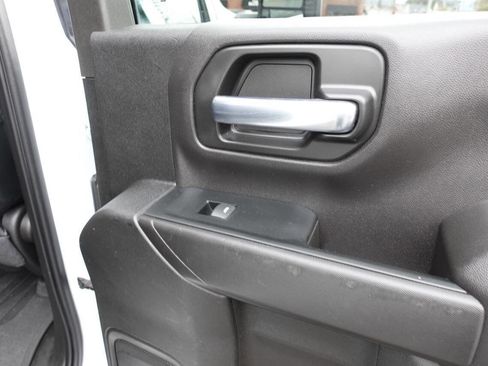 Used 2023 Chevrolet Silverado 2500 LT w/ Snow Plow Prep/Camper Package image 28