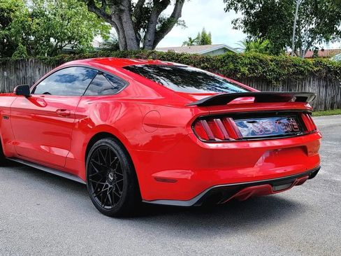 Used 2017 Ford Mustang GT Premium RWD image 14