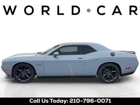 Used 2022 Dodge Challenger R/T w/ Blacktop Package RWD image 6