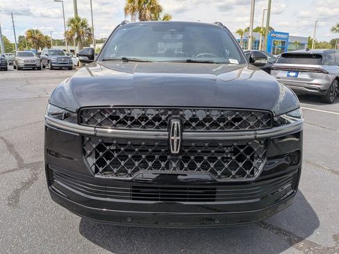 New 2026 Lincoln Navigator L Reserve w/ Jet Appearance Package AWD/4WD image 9