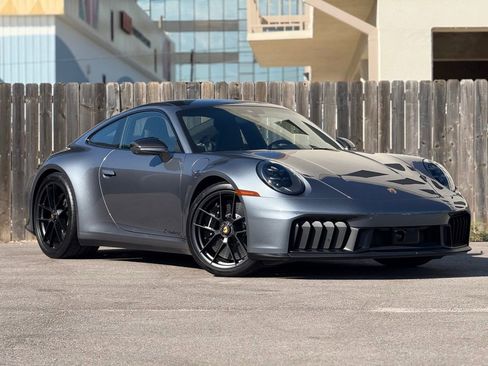 Used 2025 Porsche 911 Carrera GTS image 1