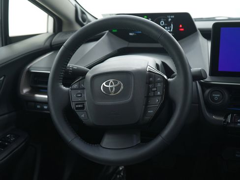 Used 2025 Toyota Prius Limited image 16