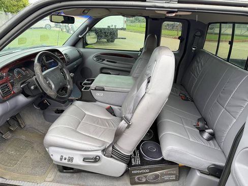 Used 1998 Dodge Ram 2500 Truck 2WD Quad Cab image 10