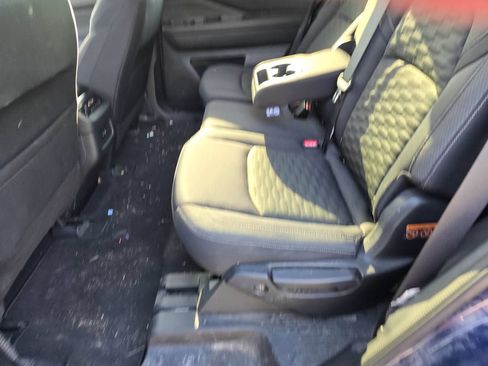 Used 2022 Nissan Pathfinder SV FWD image 13