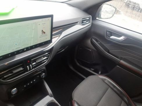 Used 2024 Ford Escape ST-Line w/ Tech Pack #1 image 25