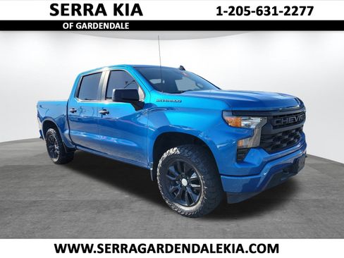 Used 2022 Chevrolet Silverado 1500 Custom image 1