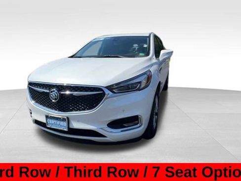 Used 2021 Buick Enclave Avenir image 2