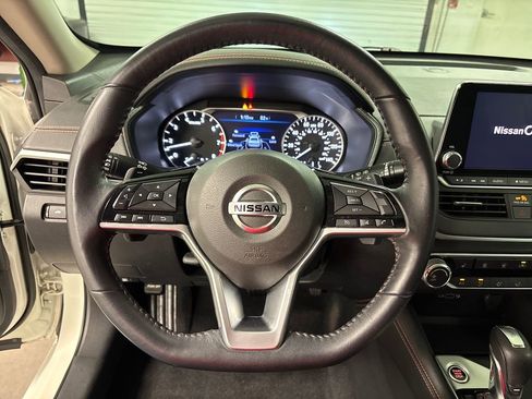 Used 2020 Nissan Altima 2.5 SR w/ Premium Package FWD image 26