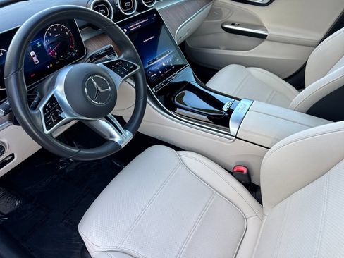 Used 2025 Mercedes-Benz C 300 Sedan image 10