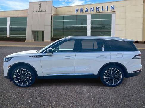 New 2026 Lincoln Aviator Reserve AWD/4WD image 4