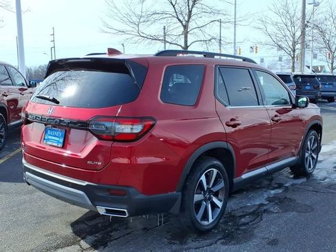Certified 2023 Honda Pilot Elite image 12