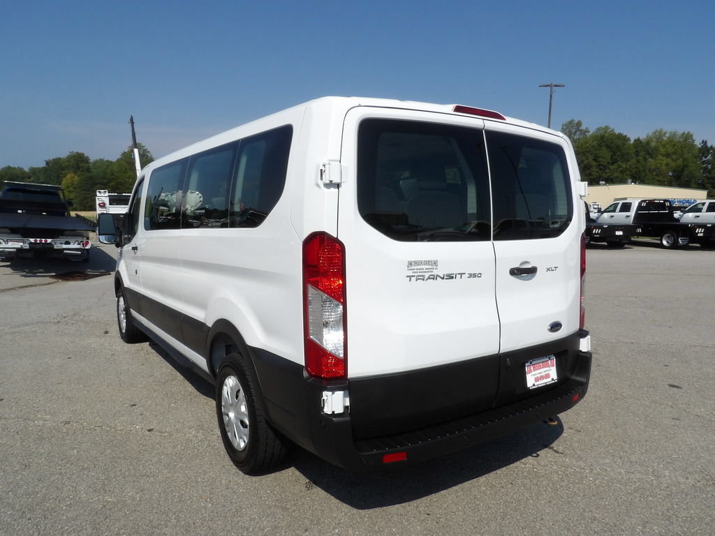 Used 2023 Ford Transit 350 XLT RWD image 5