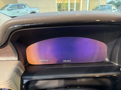 Used 2023 Lincoln Nautilus Reserve AWD/4WD image 12