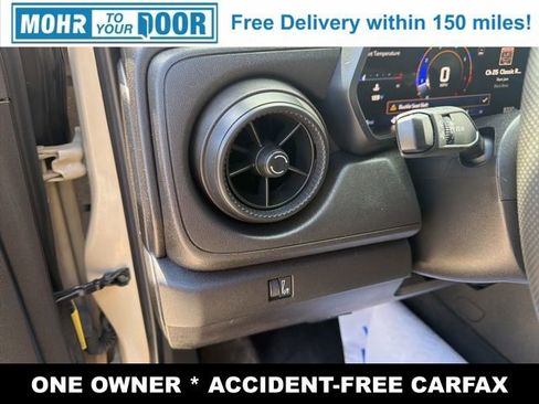 Used 2024 Chevrolet Colorado W/T RWD image 14