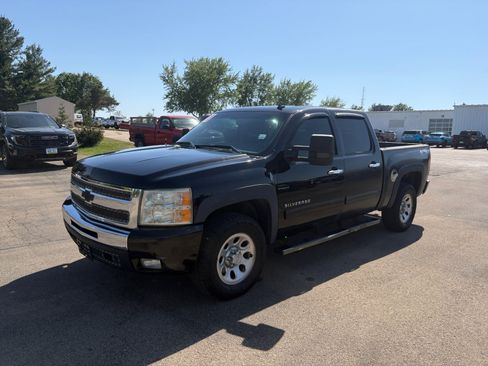 Used 2011 Chevrolet Silverado 1500 LT w/ All-Star Edition AWD/4WD image 26