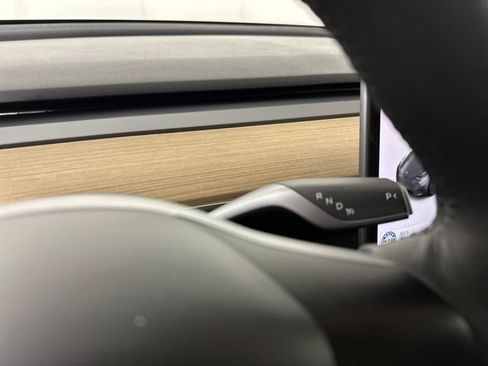 Used 2021 Tesla Model Y Long Range image 17