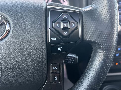 Used 2020 Toyota 4Runner Nightshade image 37