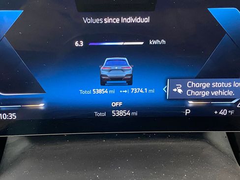 Certified 2024 BMW iX xDrive50 w/ Premium Package image 28