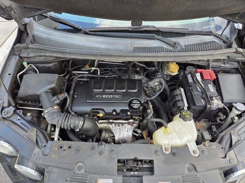 Used 2015 Chevrolet Sonic LTZ image 11