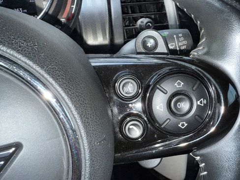 Used 2019 MINI Cooper S w/ Signature Upholstery Package image 10