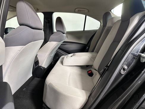 Used 2021 Toyota Corolla LE image 33