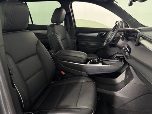 Used 2025 Buick Enclave Preferred image 34