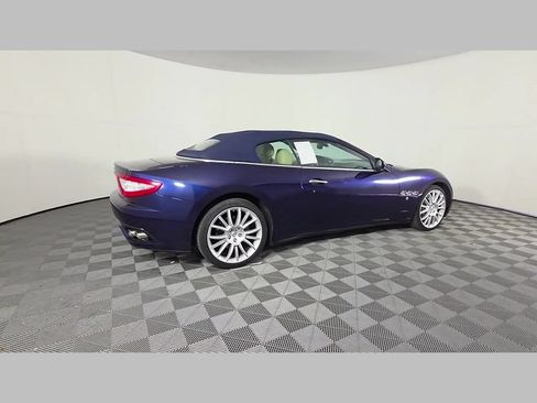 Used 2014 Maserati GranTurismo Convertible RWD image 38