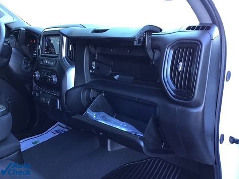 Used 2025 Chevrolet Silverado 2500 Custom w/ Custom Value Package image 25