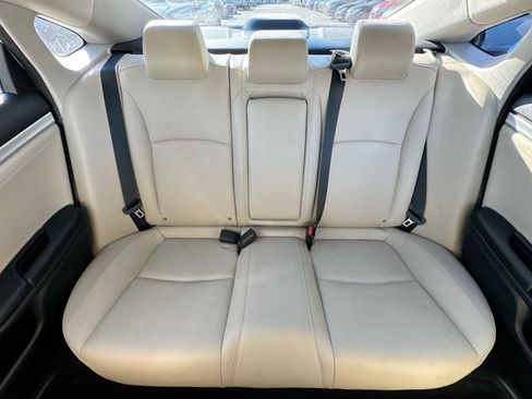 Used 2019 Honda Civic Touring image 13
