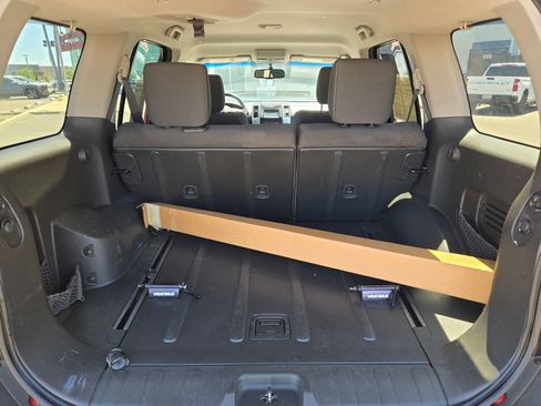 Used 2014 Nissan Xterra PRO-4X AWD/4WD image 12
