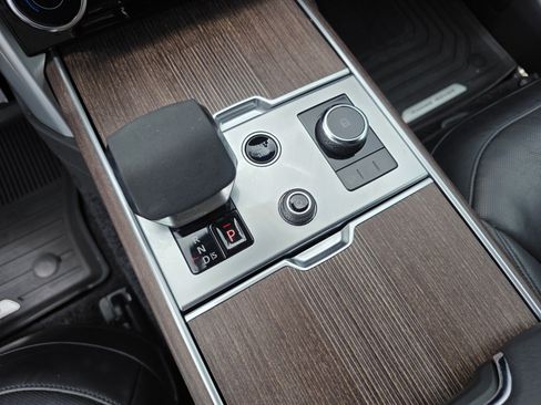 Certified 2023 Land Rover Range Rover Long Wheelbase Autobiography AWD/4WD image 22