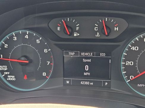Used 2025 Chevrolet Malibu LT FWD image 12