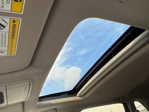 Used 2023 Honda CR-V EX-L image 32