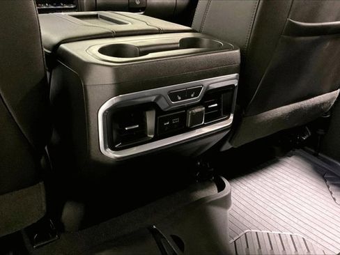 Used 2021 Chevrolet Silverado 1500 LTZ AWD/4WD image 34