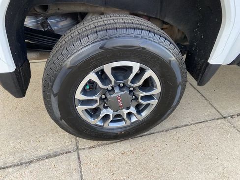 Used 2024 GMC Sierra 2500 SLT w/ Texas SLT Premium Package image 31