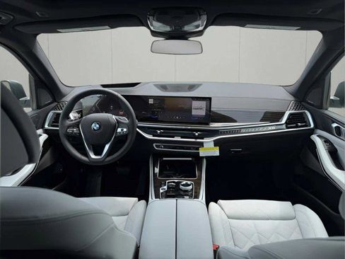 Certified 2025 BMW X5 xDrive50e w/ Executive Package image 16