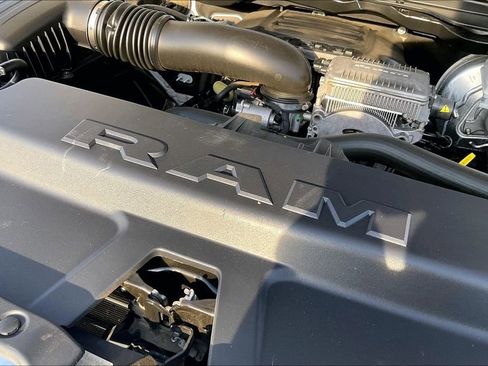 Used 2020 RAM 1500 Laramie image 27